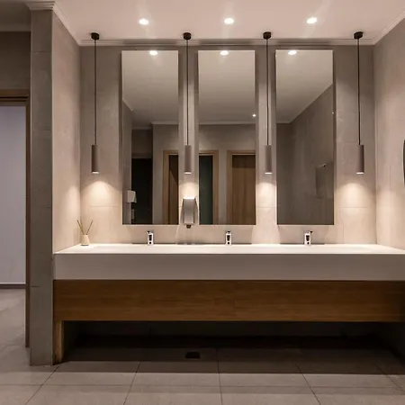 Eden Roc Resort 5*