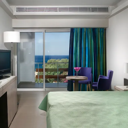 Resort Eden Roc 5*