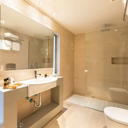 Resort Eden Roc 5*