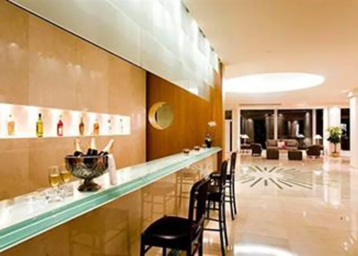 Eden Roc Resort